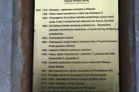 Pierwsza wzmianka o miejscowości Widawa datowana jest na rok 1115. Pełna nazwa Widawy została wymieniona przez papieża Celestyna III w Bulli papieskiej z 1193 r. Budowę kościoła parafialnego rozpoczęto 1344 r. i trwała 4 lata. Fundatorem kościoła był Henryk Cal ówczesny właściciel wsi.